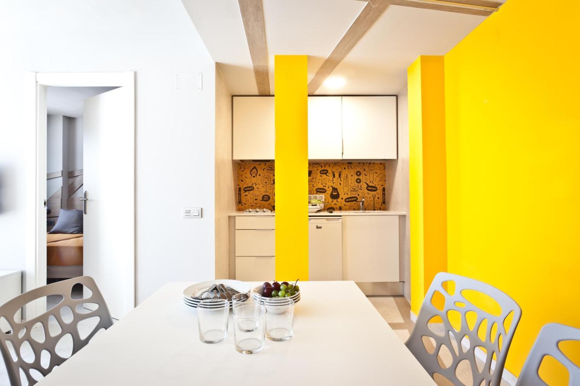 Ryans Ibiza Apartments - Only Adults Cidade de Ibiza Quarto foto