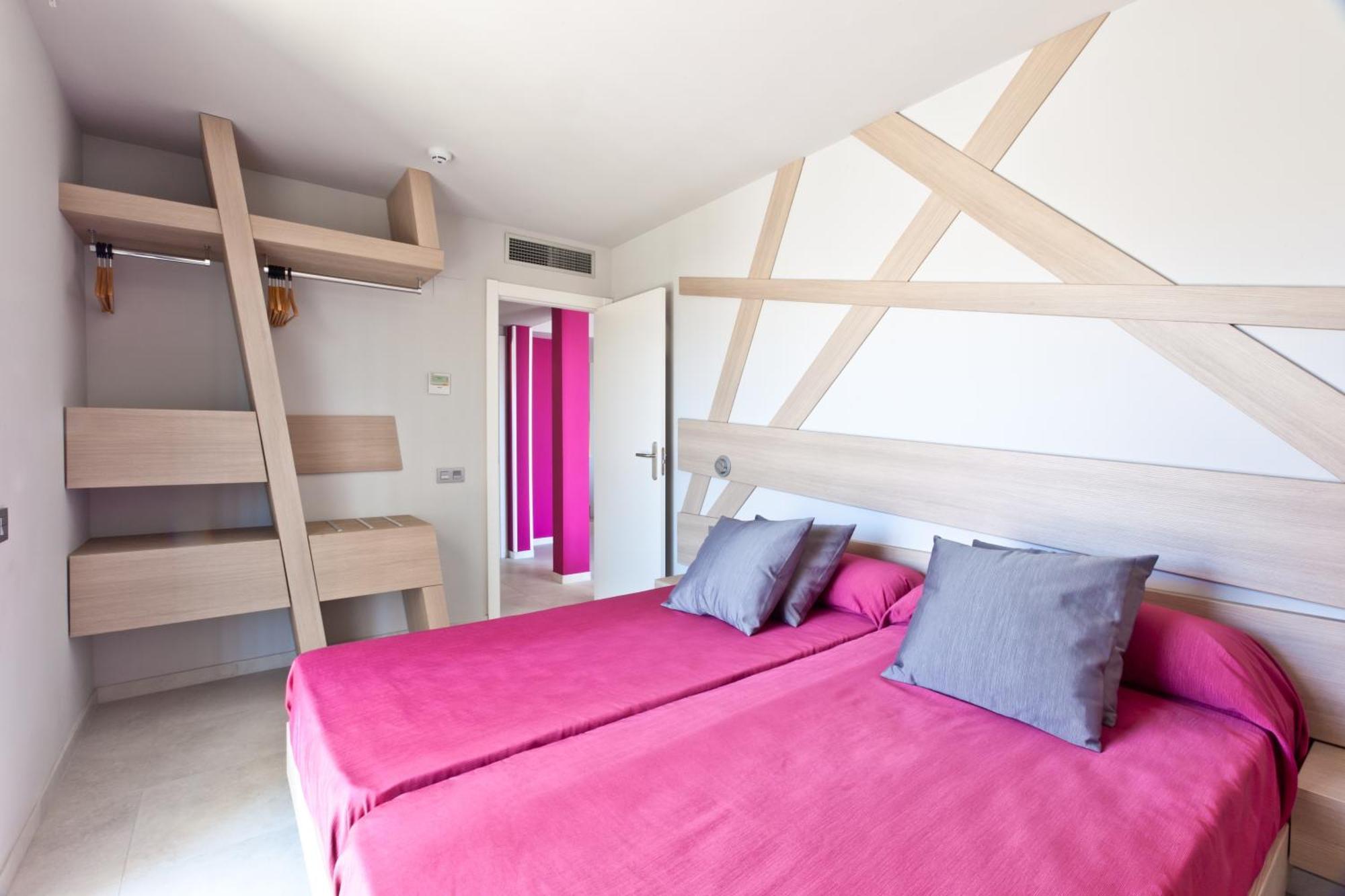 Ryans Ibiza Apartments - Only Adults Cidade de Ibiza Quarto foto